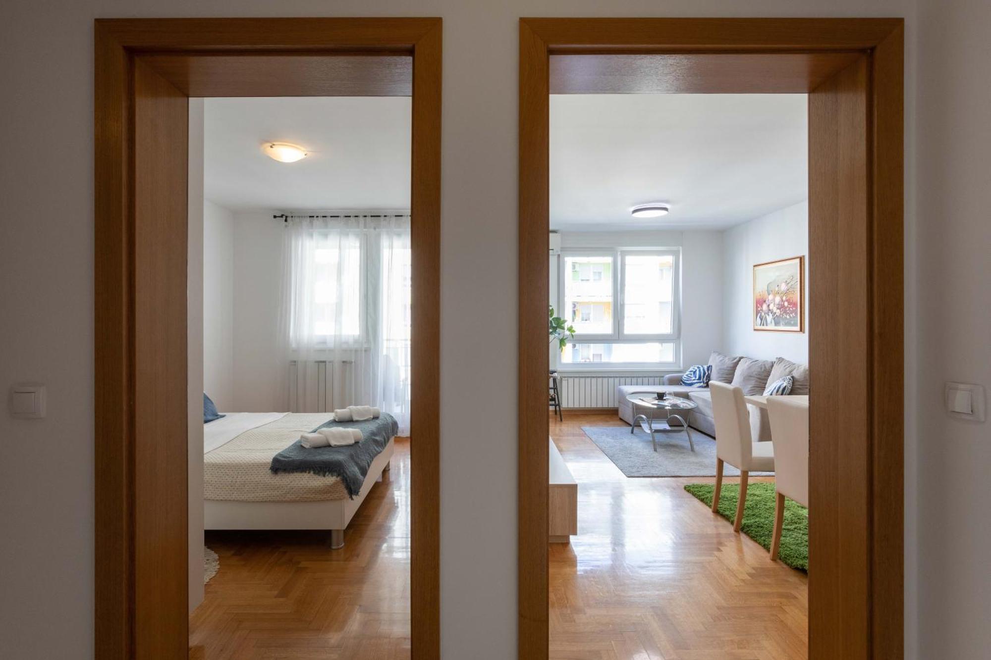 Sunny 1Bdr With Balcony & Parking Apartment Zagreb Exterior photo